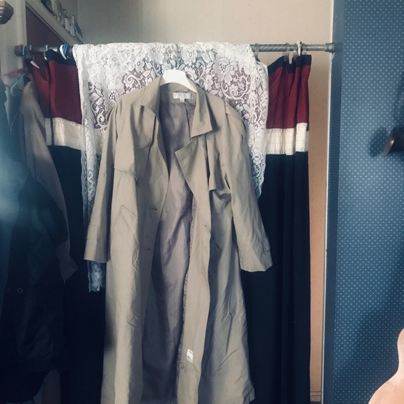 Raincoat - Picture 2 of 5